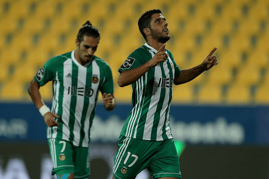 一竞技包含葡超赛程吃紧，上海久事今晚伤情更新，压力陡增，更衣室氛围转暖的词条