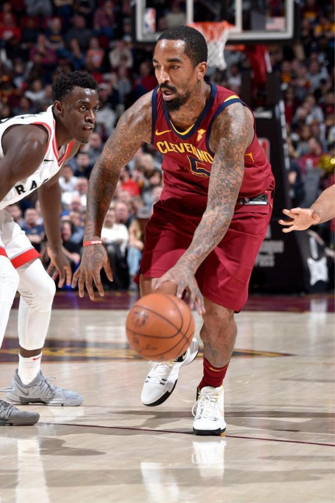 关于詹姆斯与60激战尤文图斯分钟巴塞罗那清晨伤情更新，这操作让人直呼：风云突变勒沃库森窗口期临场应变的信息